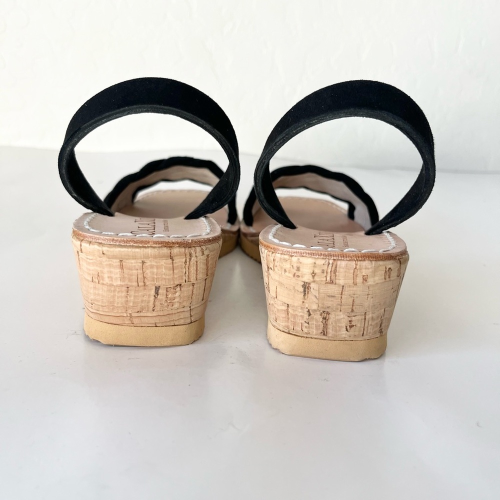 CalaXini simply perfect wedge braided suede sandals made
In Spain 37 US 6.5 - Picture 8 of 12